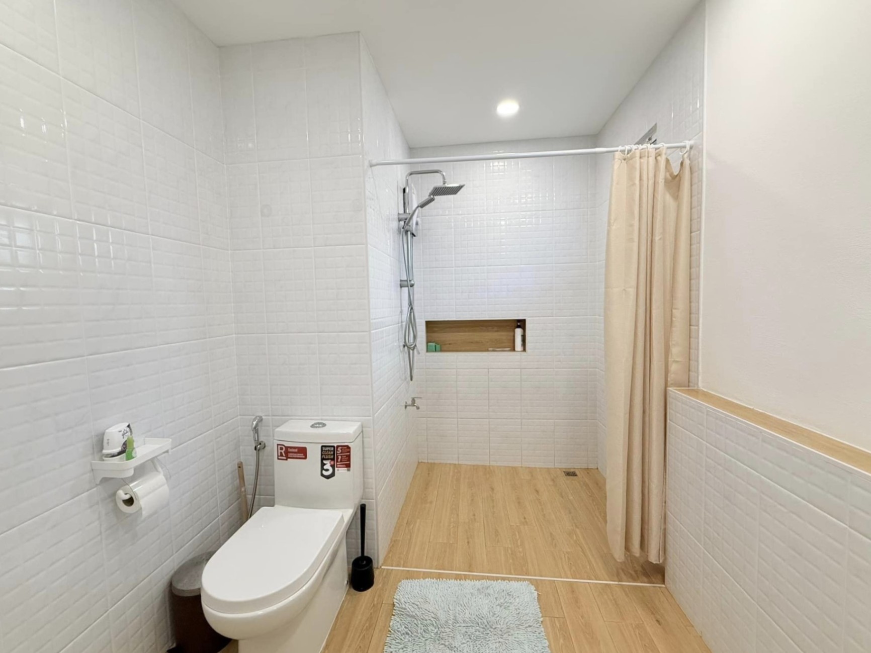 Home in Park - Image 11