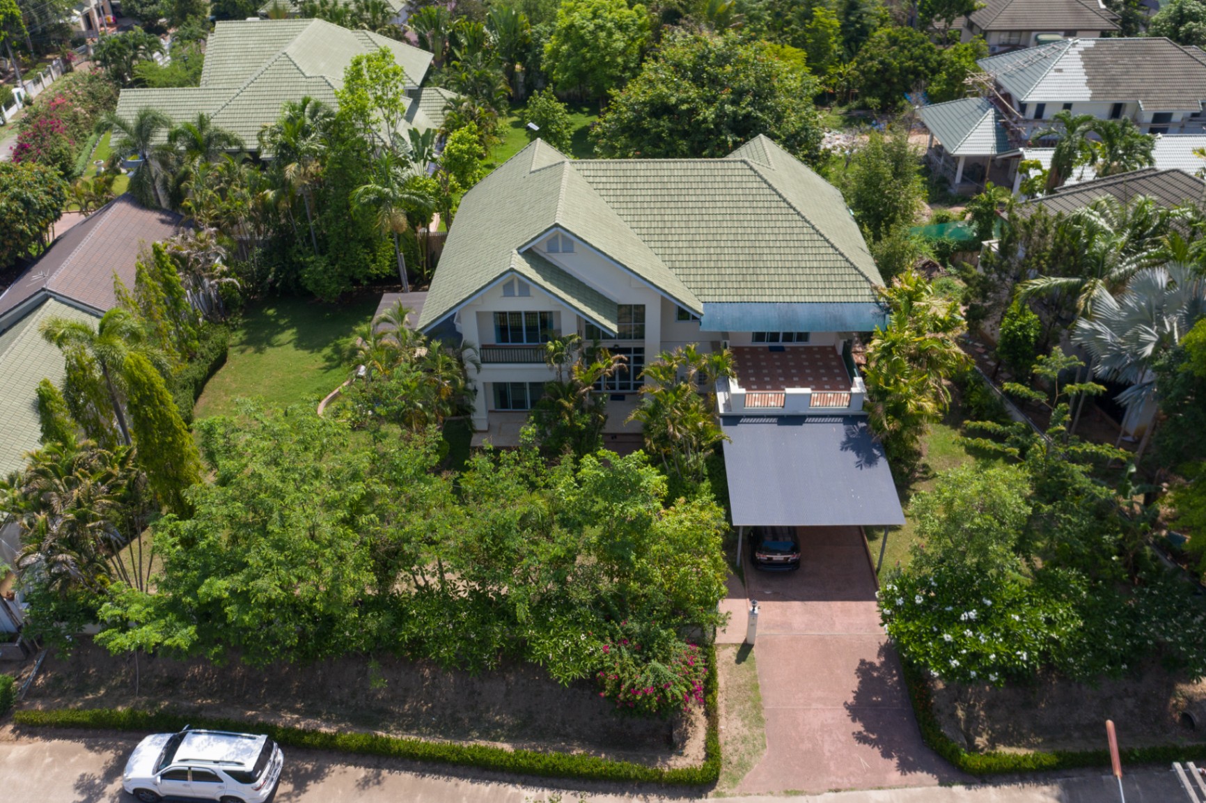 Lanna Pinery Home - Image 1