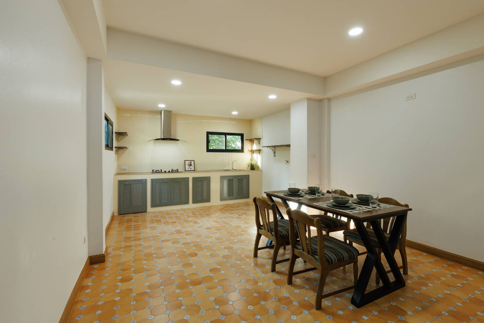 3 Bedroom Townhouse For Sale in Mae Hia, Mueang Chiang Mai, Chiang Mai - Image 4