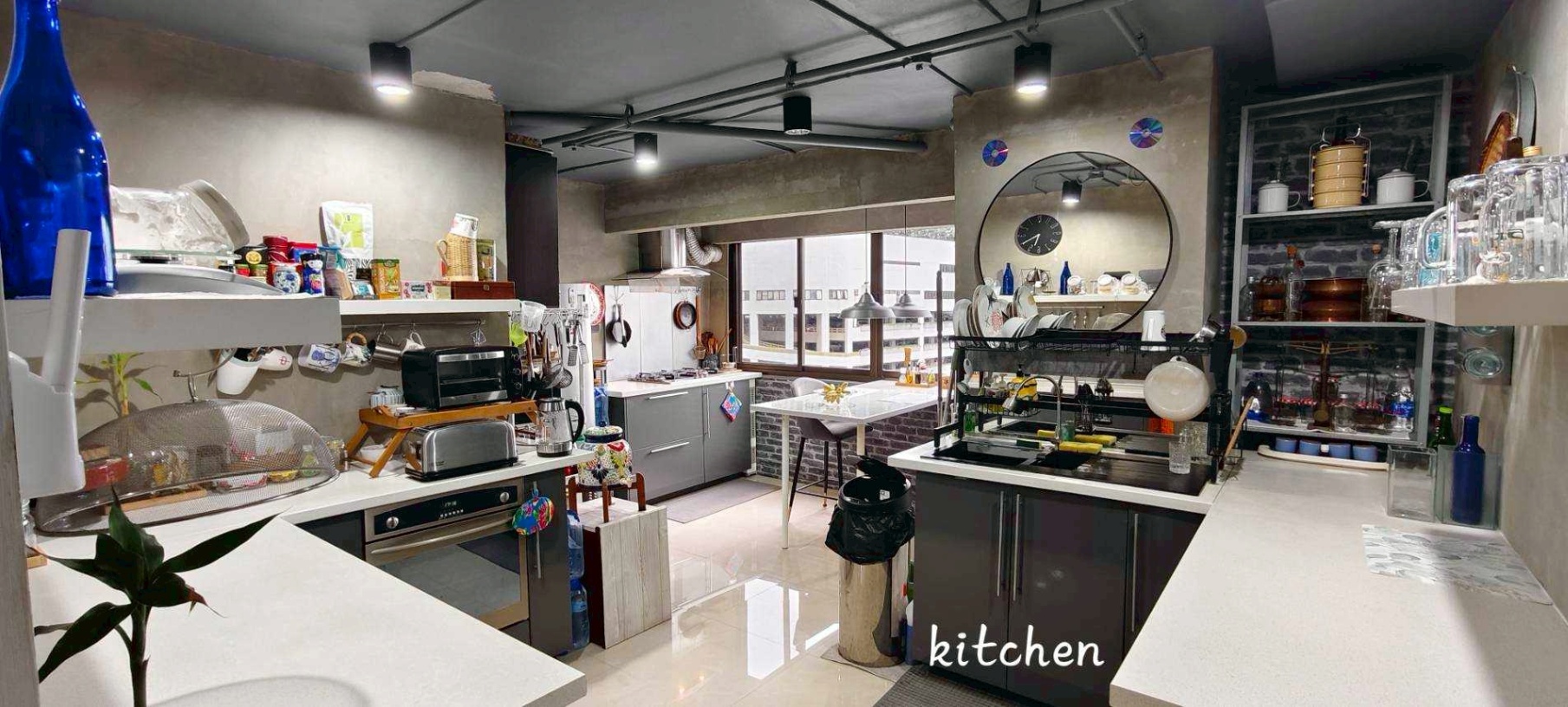 3 Bedroom Condo For Sale in Khlong Toei Nuea, Vadhana, Bangkok - Image 2