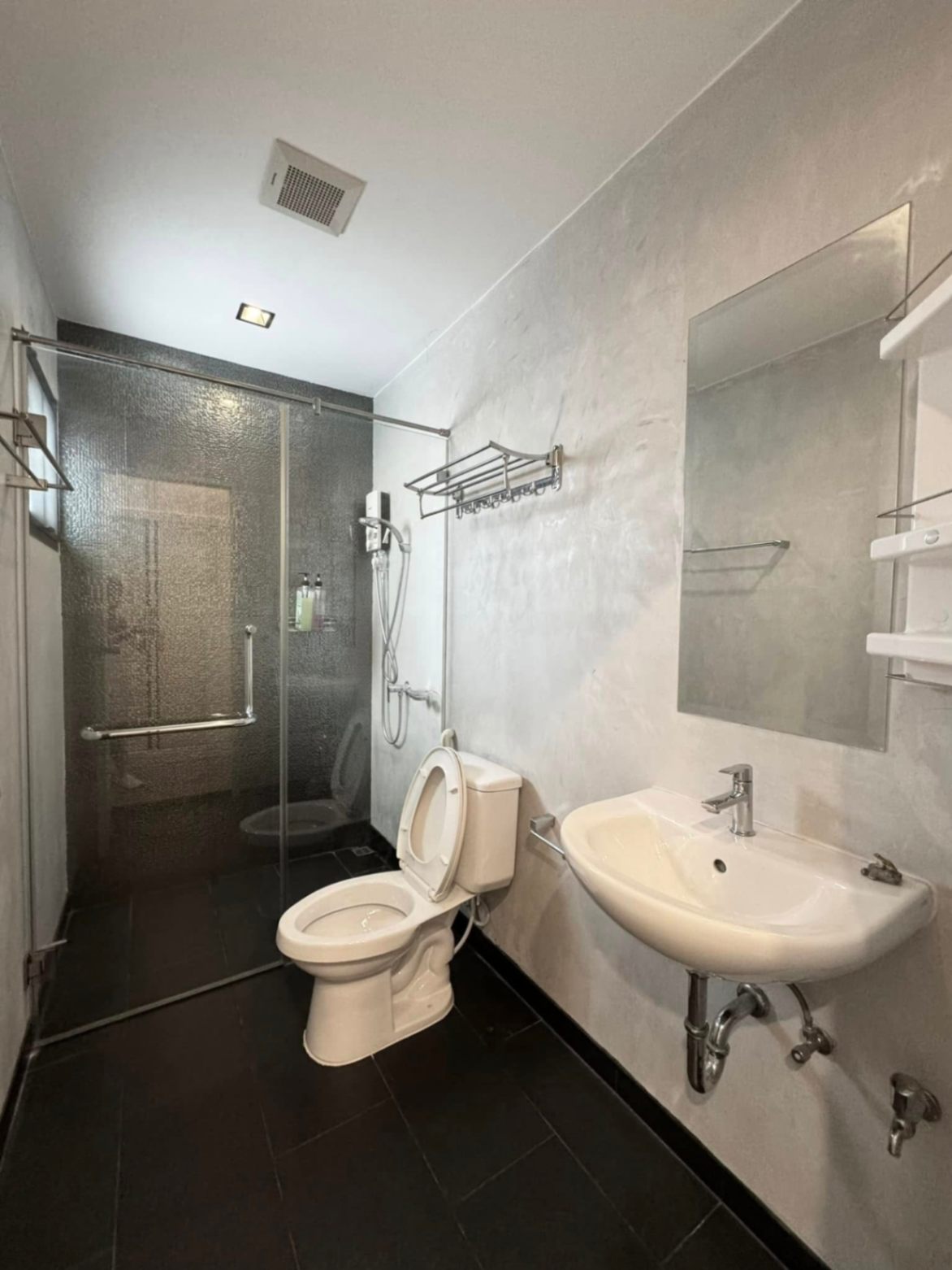 Mobius Condominium - Image 18