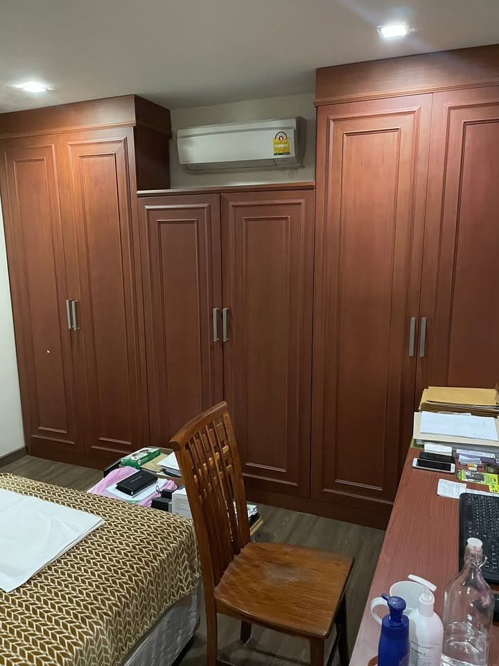 Premier Condominium - Image 6