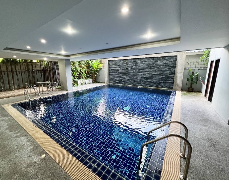 Rawee Waree Condo - Image 10