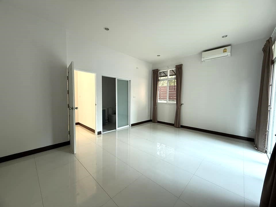 4 Bedroom House For Rent in Pa Tan, Mueang Chiang Mai, Chiang Mai - Image 14
