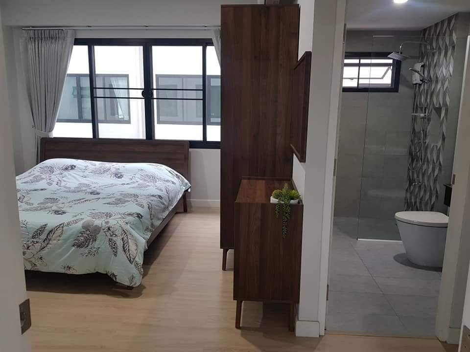 3 Bedroom Townhouse For Rent in Mae Hia, Mueang Chiang Mai, Chiang Mai - Image 9
