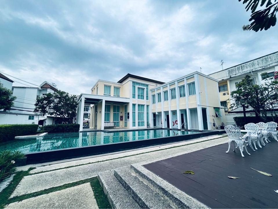 3 Bedroom Townhouse For Rent in Wang Thonglang, Wang Thonglang, Bangkok - Image 11