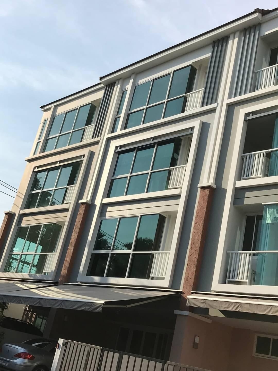 3 Bedroom House For Sale in Chong Nonsi, Yan Nawa, Bangkok - Image 9