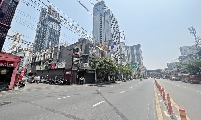  Retail Space For Sale in Khlong Toei, Khlong Toei, Bangkok - Image 4
