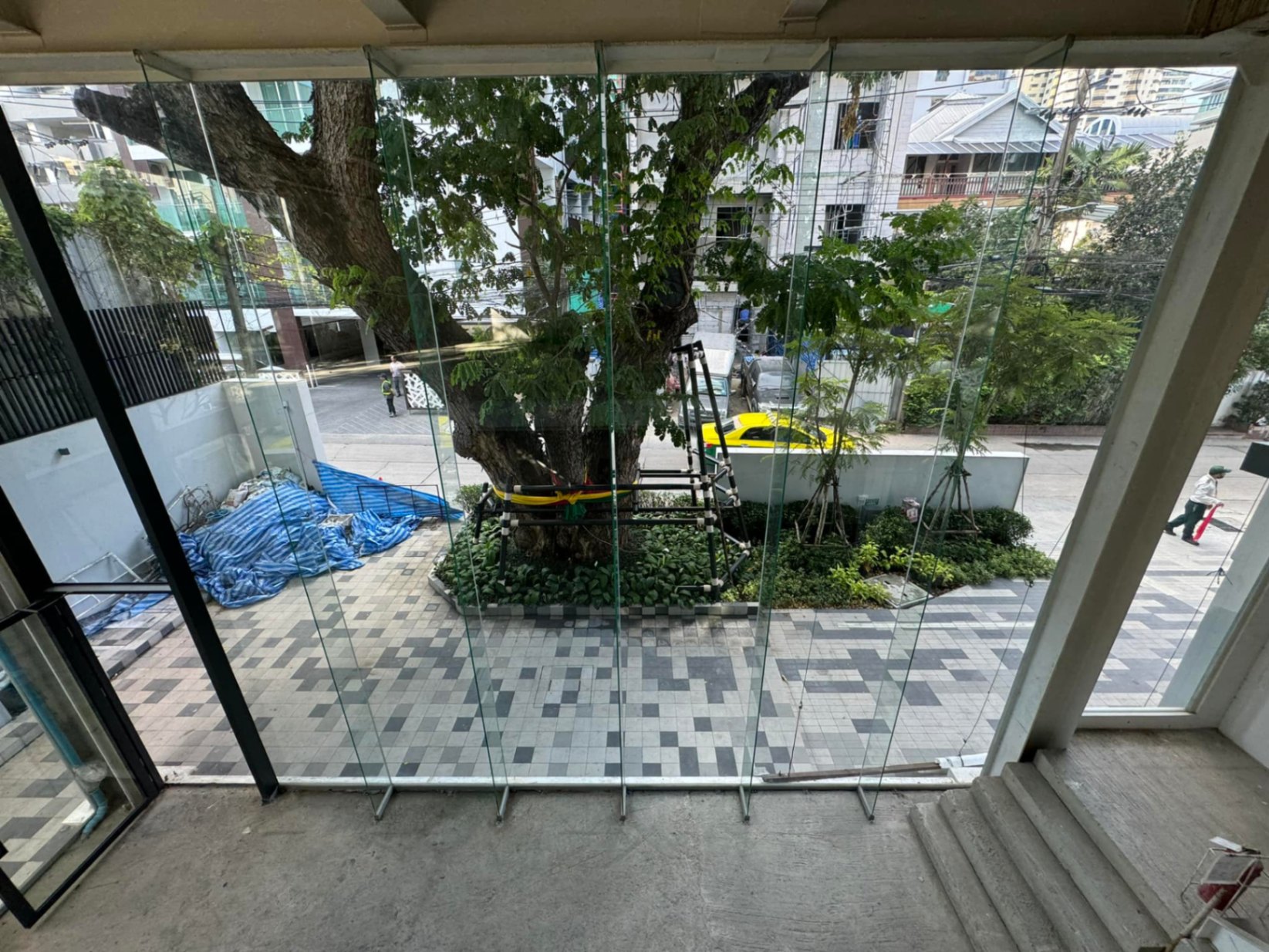  零售空间  在  - Image 3