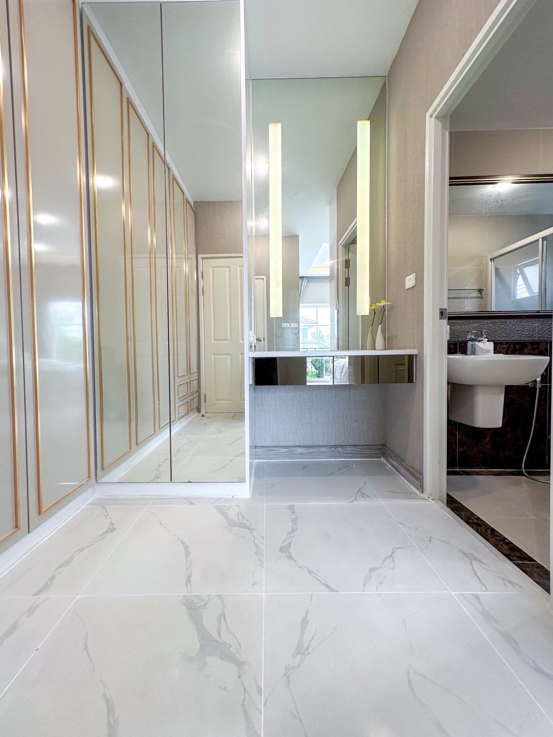 4 Bedroom House For Sale in Bang Khun Thian, Chom Thong, Bangkok - Image 24
