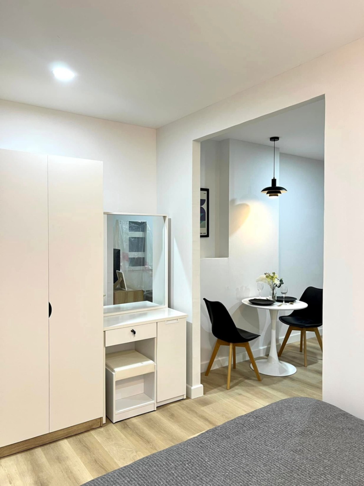 SR Land Condo - Image 8