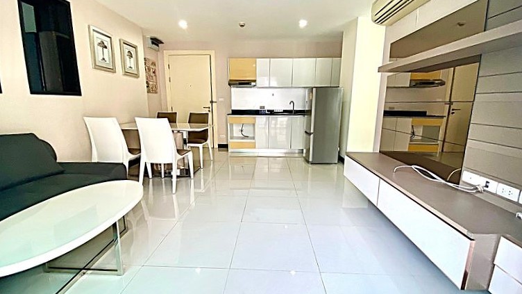 VOQUE Condo Sukhumvit 16 - Image 2