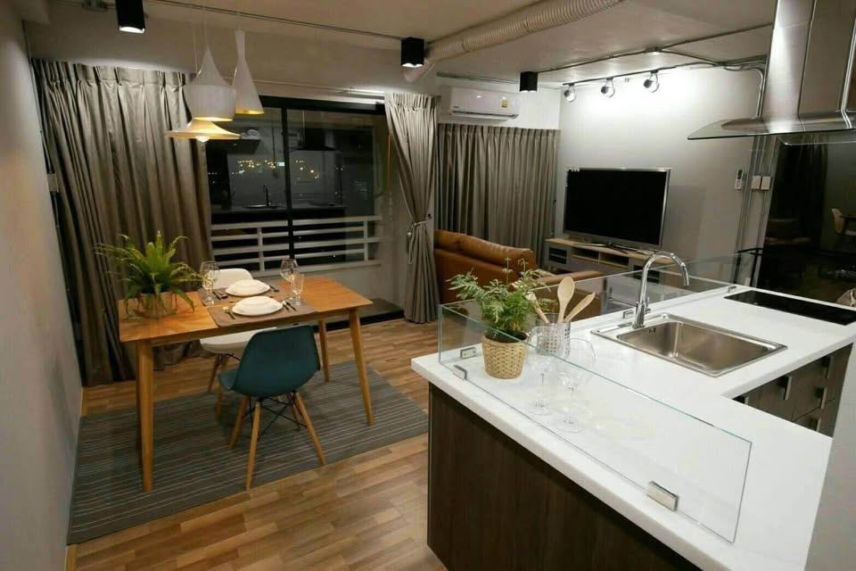 Thonglor Tower - Image 7