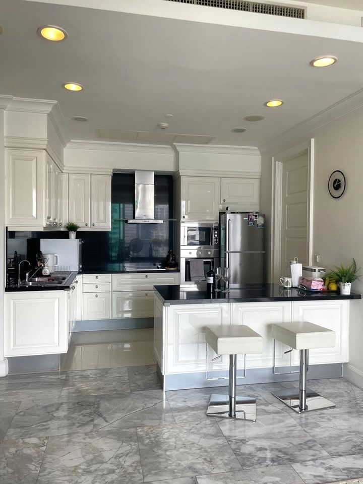 Royce Private Residences - Image 2