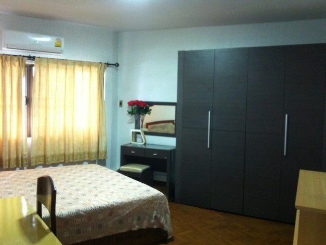 Riverside Condo - Image 3