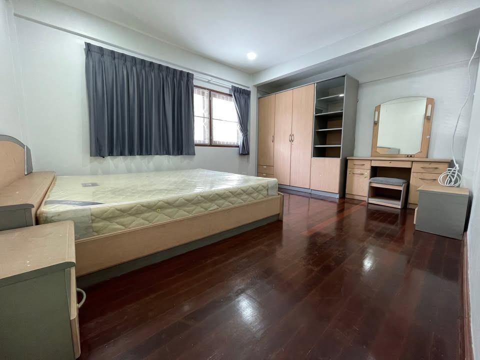Mueang Thong 2 Phase 3 Village - Image 21