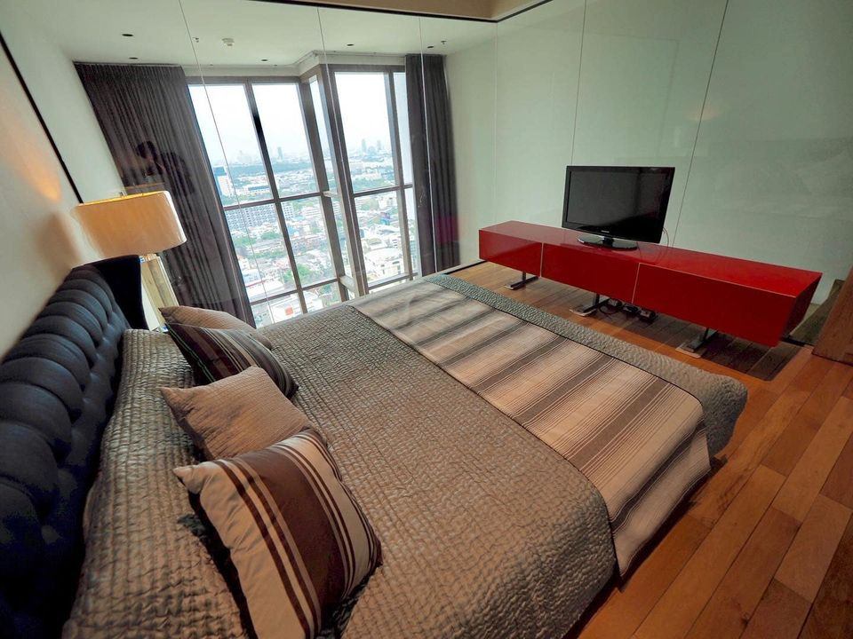 The Emporio Place - Image 3