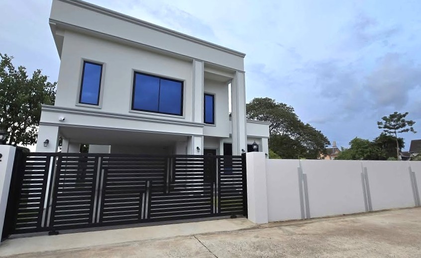 4 Bedroom House For Sale in San Na Meng, San Sai, Chiang Mai - Image 3