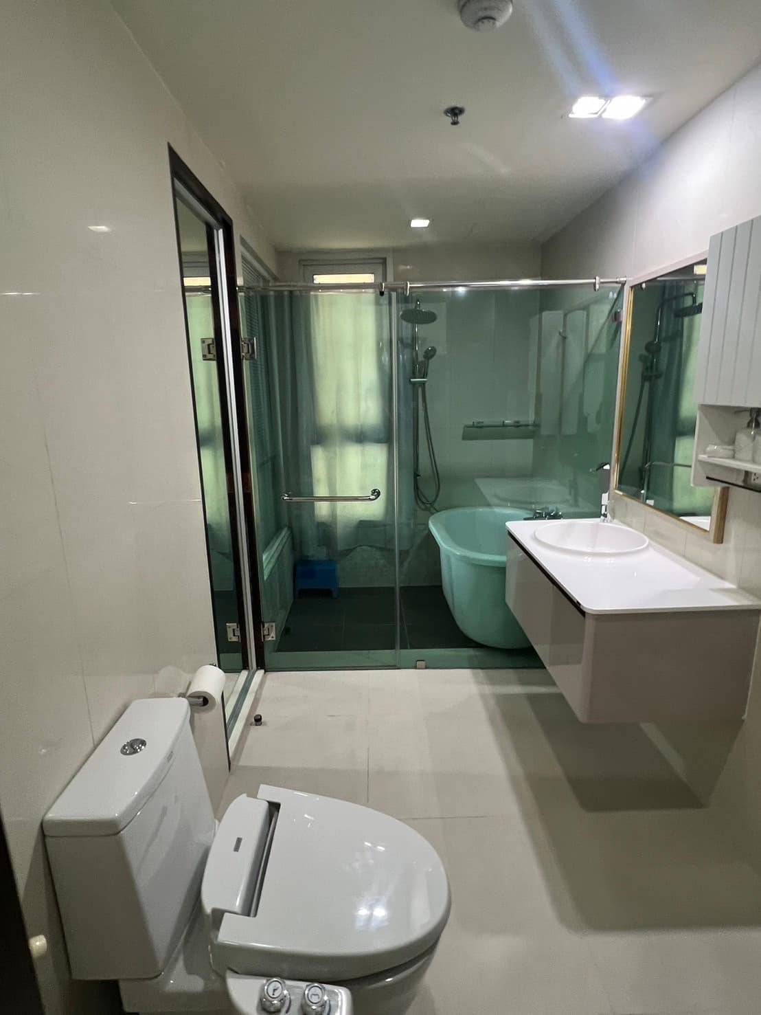 Skywalk Condominium - Image 5