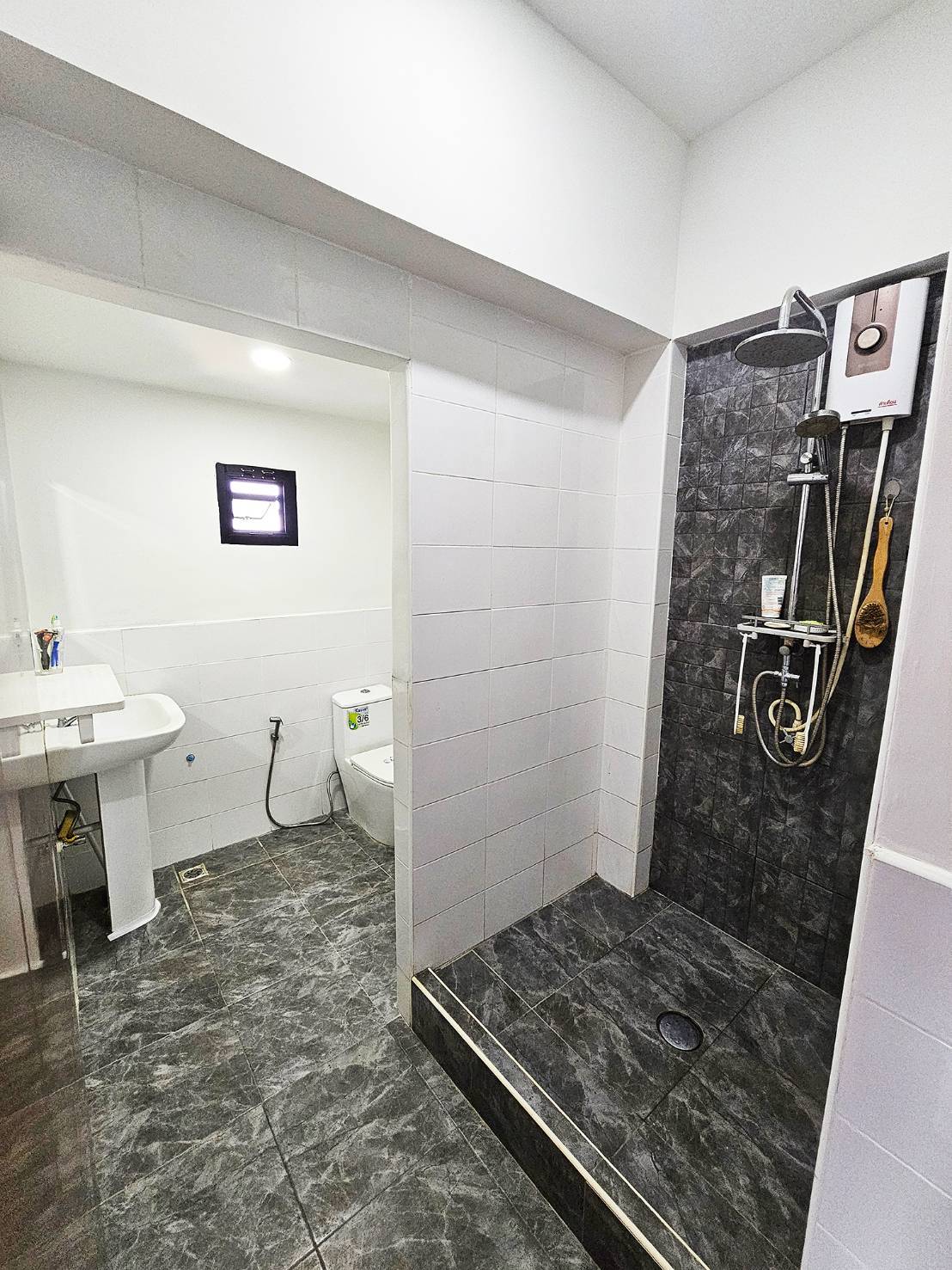 Impress Town Condominium - Image 13
