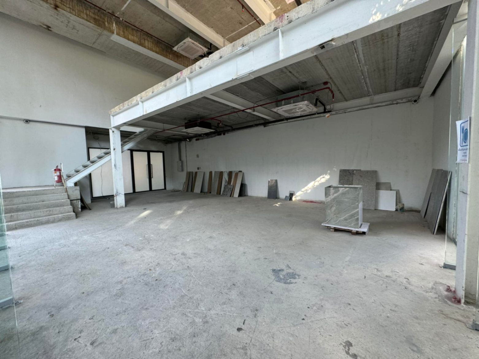  零售空间  在  - Image 28