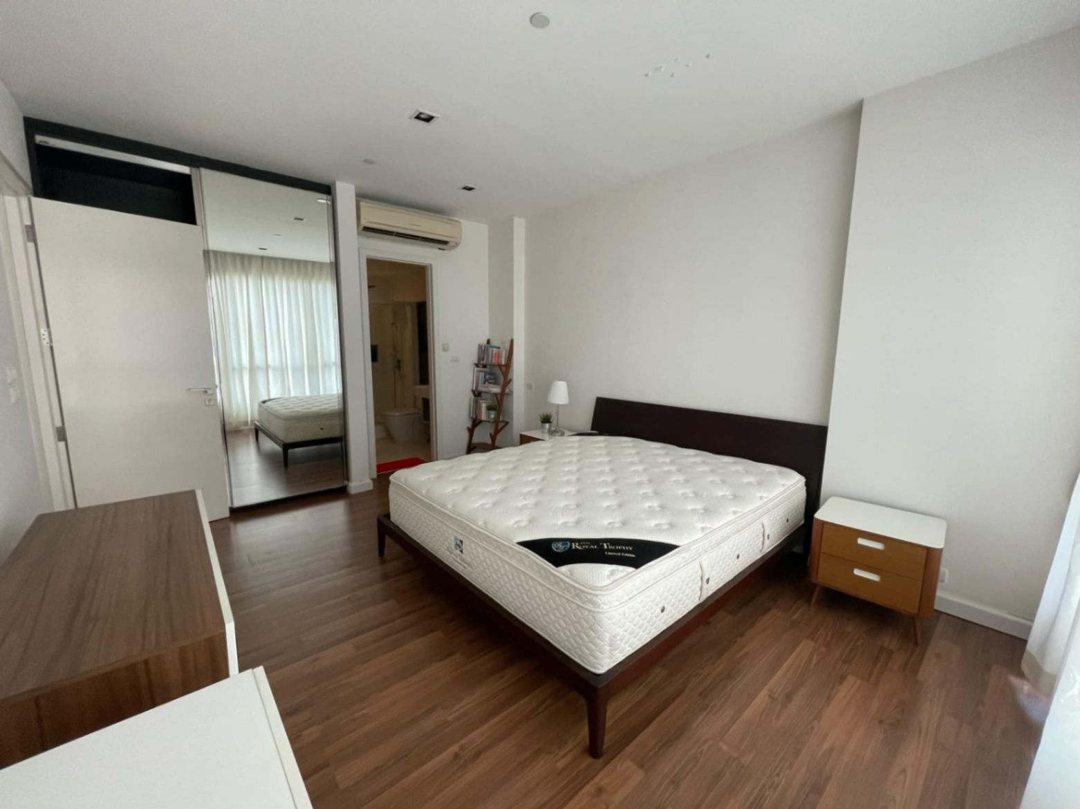 The Room Sukhumvit 69 - Image 3