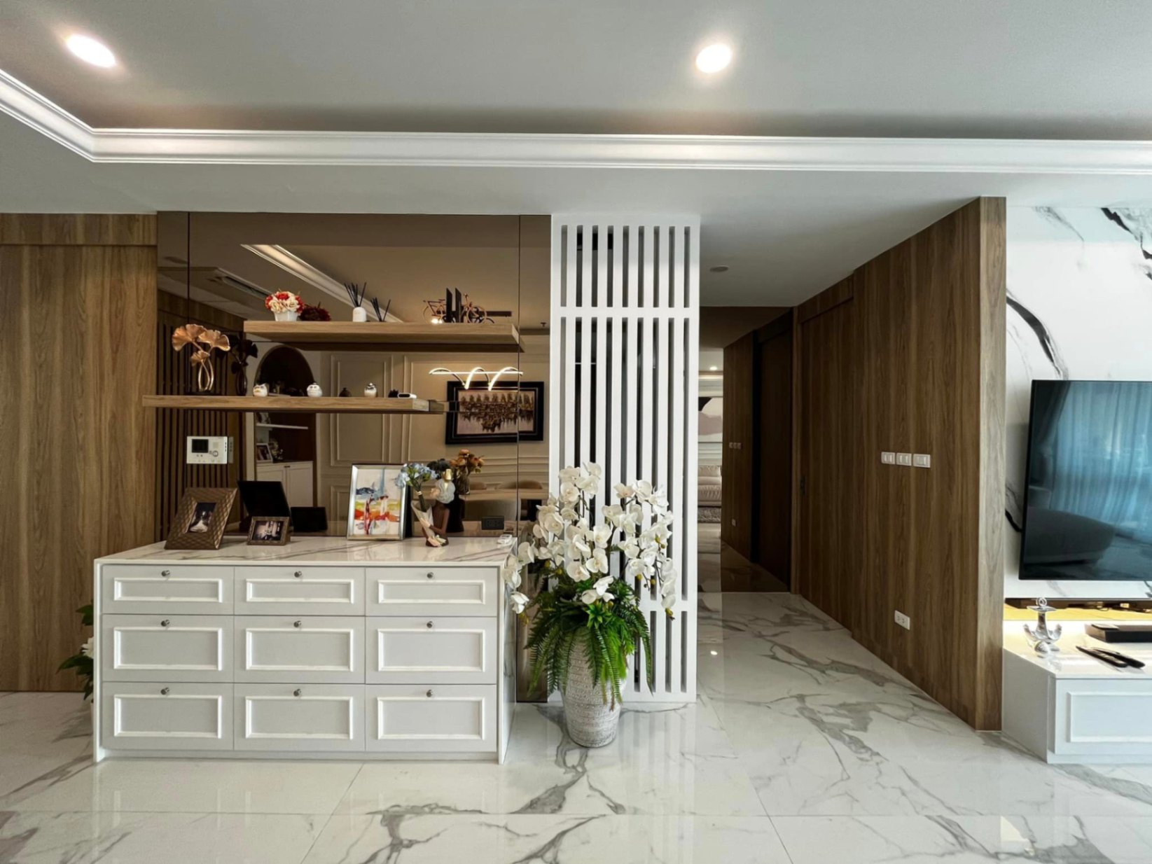The Parco condominium - Image 4