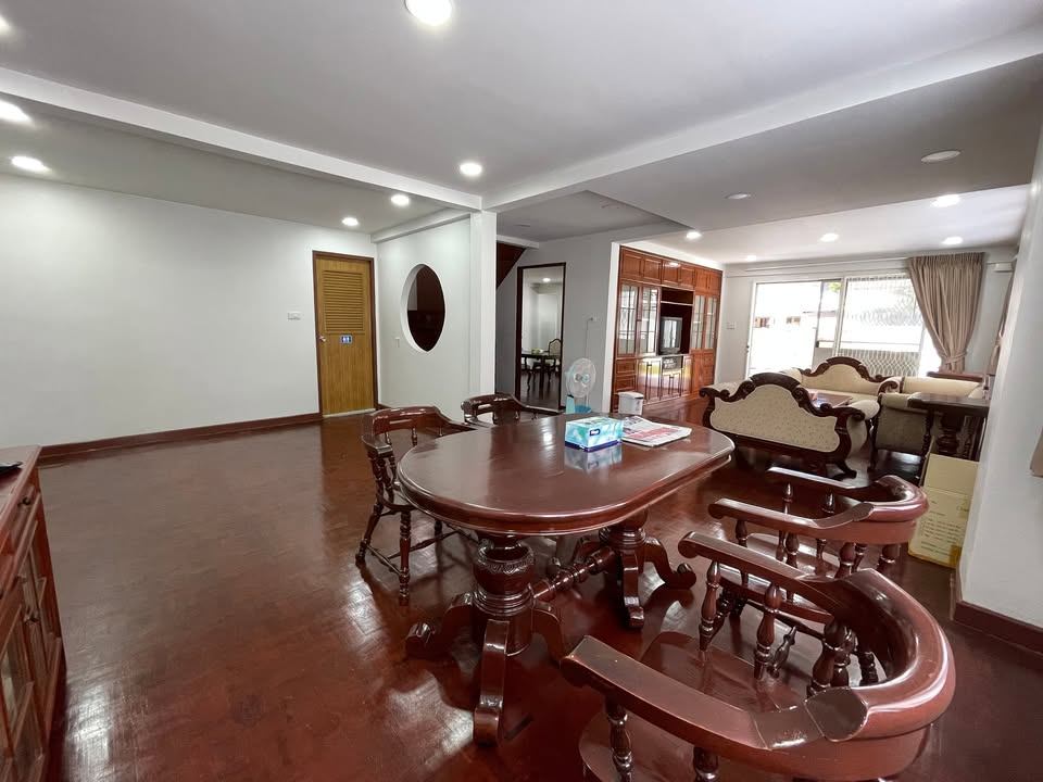 Mueang Thong 2 Phase 3 Village - Image 3