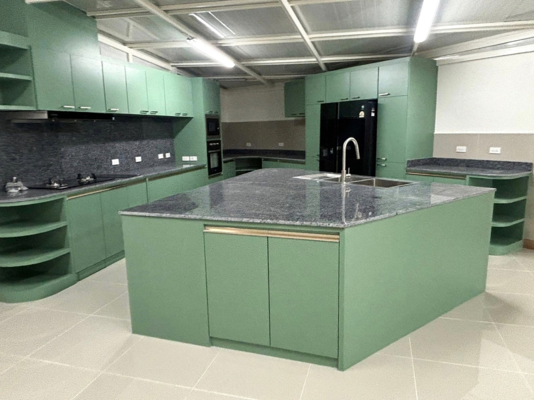 The Luxury Home - Image 5