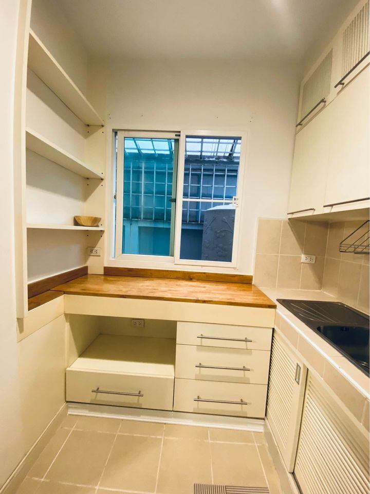 3 Bedroom Townhouse For Rent in Wang Thonglang, Wang Thonglang, Bangkok - Image 13