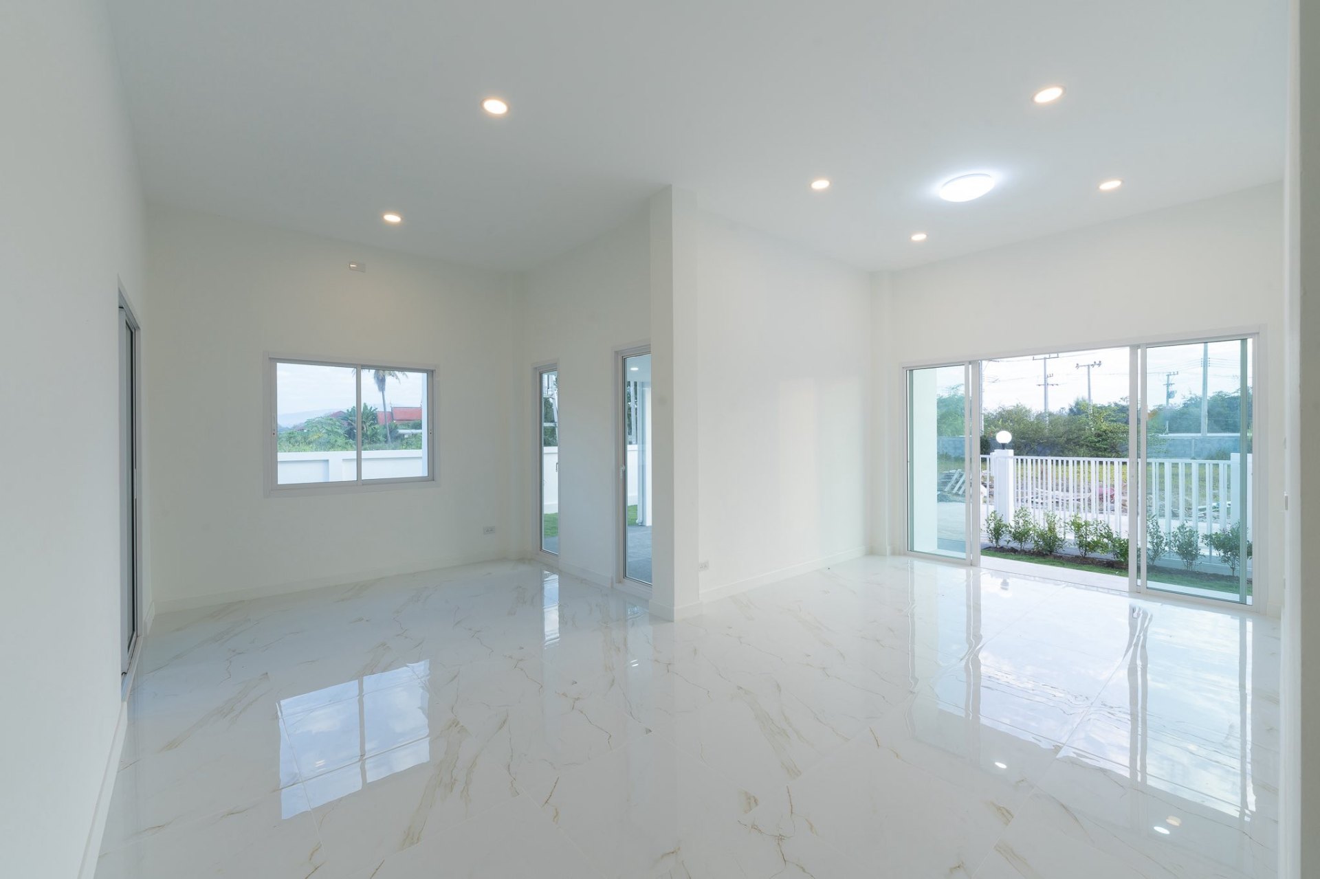 3 Bedroom House For Sale in Pa Phai, San Sai, Chiang Mai - Image 4