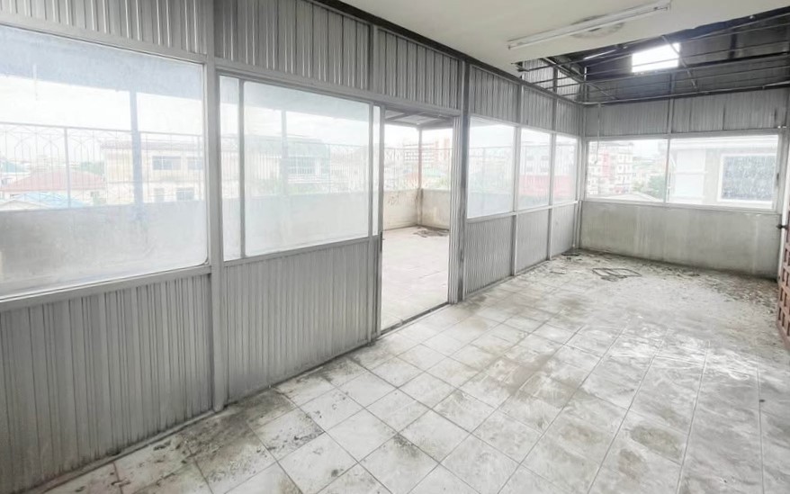 8 ห้องนอน บ้านเดี่ยว สำหรับขาย ใน สำโรงเหนือ, เมืองสมุทรปราการ, สมุทรปราการ - Image 4