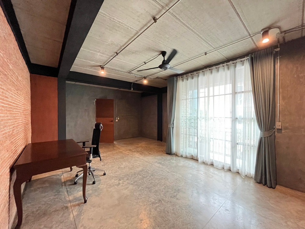 3 Bedroom Condo For Rent in Phra Khanong Nuea, Vadhana, Bangkok - Image 17