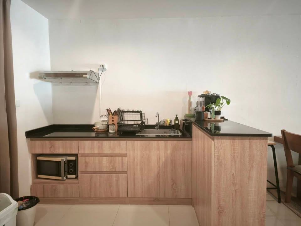 3 Bedroom Townhouse For Sale in Khlong Sam Prawet, Lat Krabang, Bangkok - Image 11