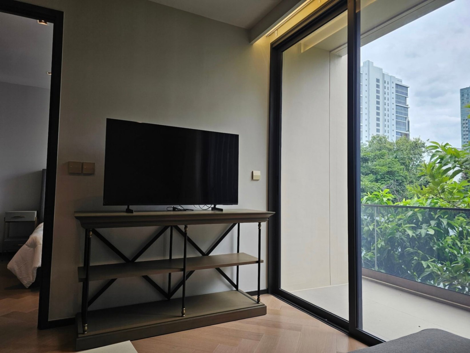 The Reserve Sukhumvit 61 - Image 4