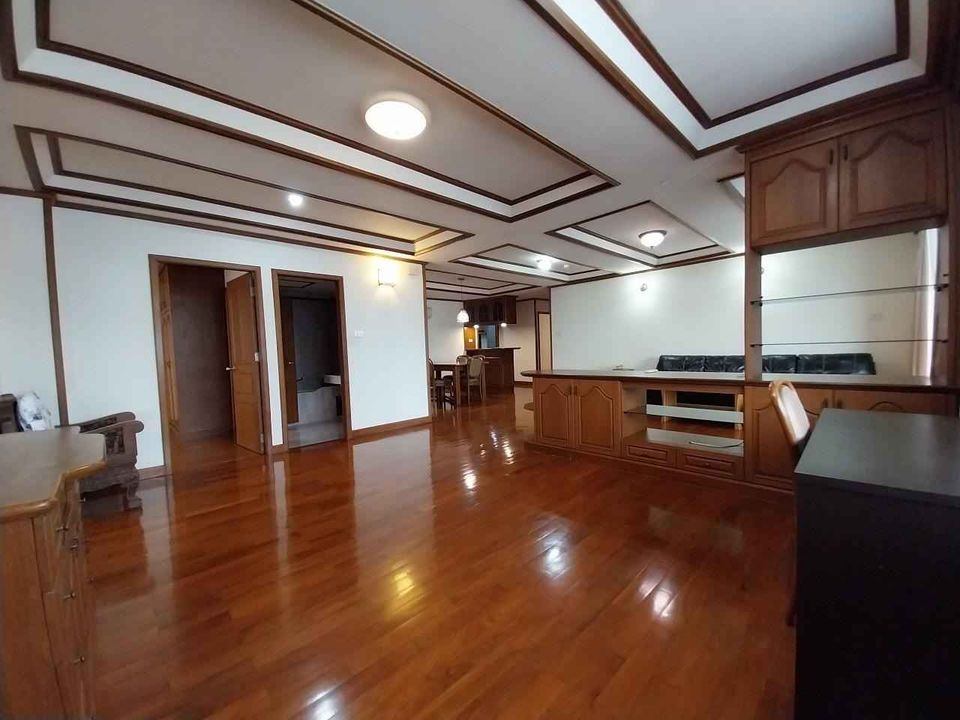 Acadamia Grand Tower - Image 4