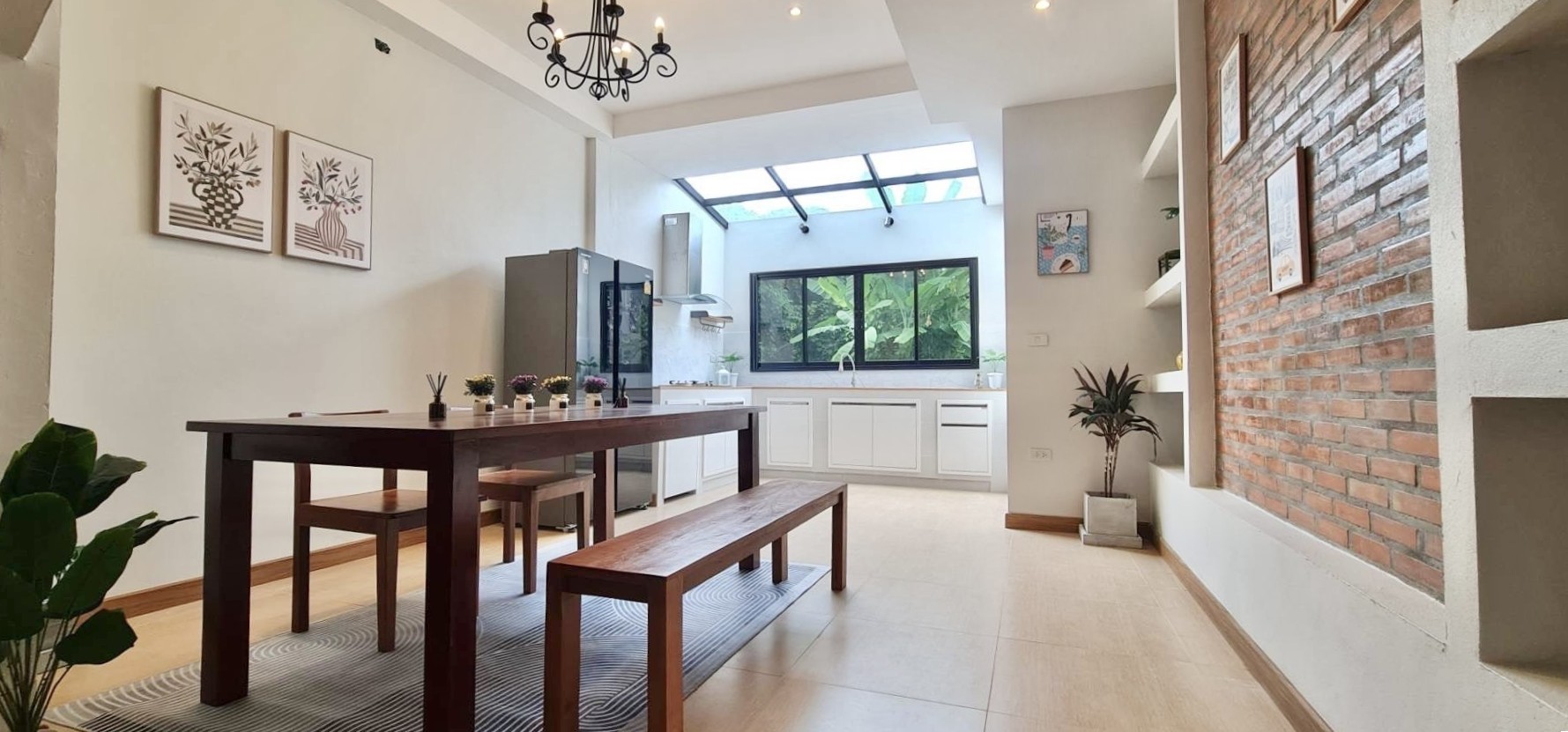 3 Bedroom Townhouse For Sale in Chang Phueak, Mueang Chiang Mai, Chiang Mai - Image 2