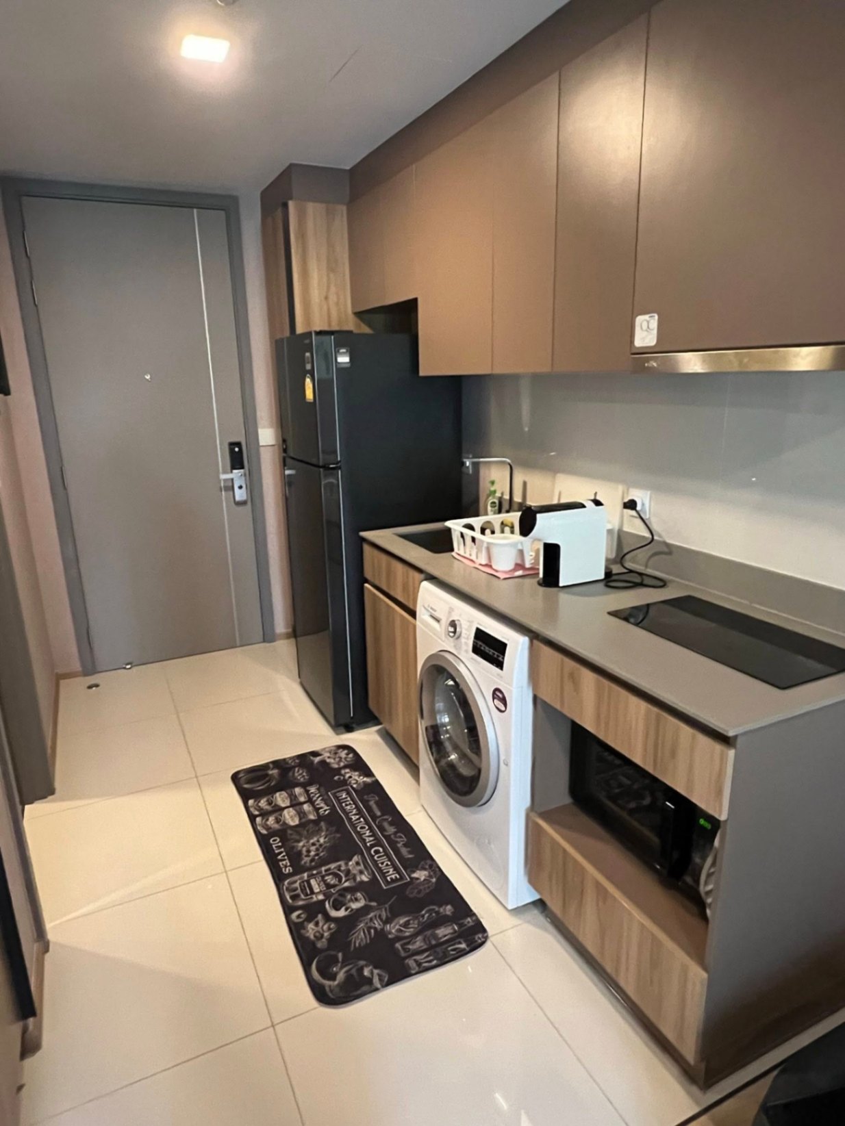 Taka Haus Ekkamai 12 - Image 6