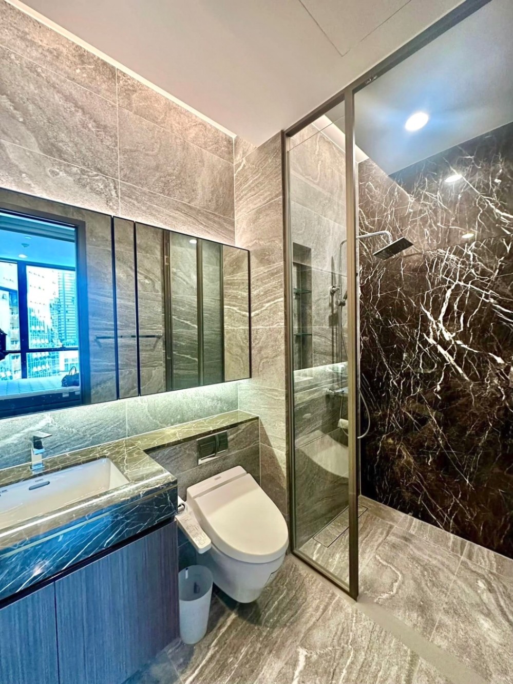 The ESSE Sukhumvit 36 - Image 11
