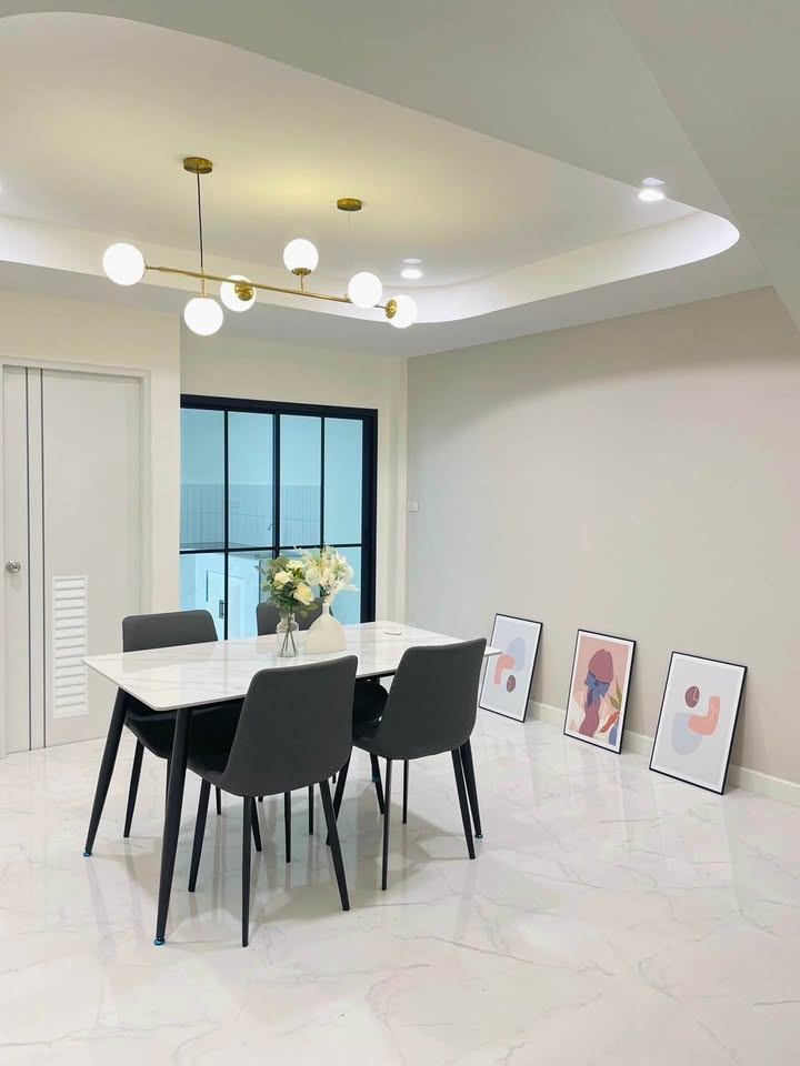 2 Bedroom Townhouse For Sale in Mae Hia, Mueang Chiang Mai, Chiang Mai - Image 3