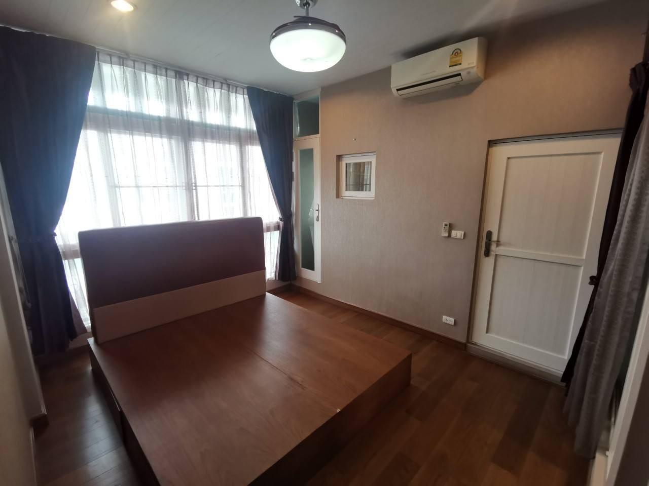 3 Bedroom Townhouse For Sale in Chong Nonsi, Yan Nawa, Bangkok - Image 29