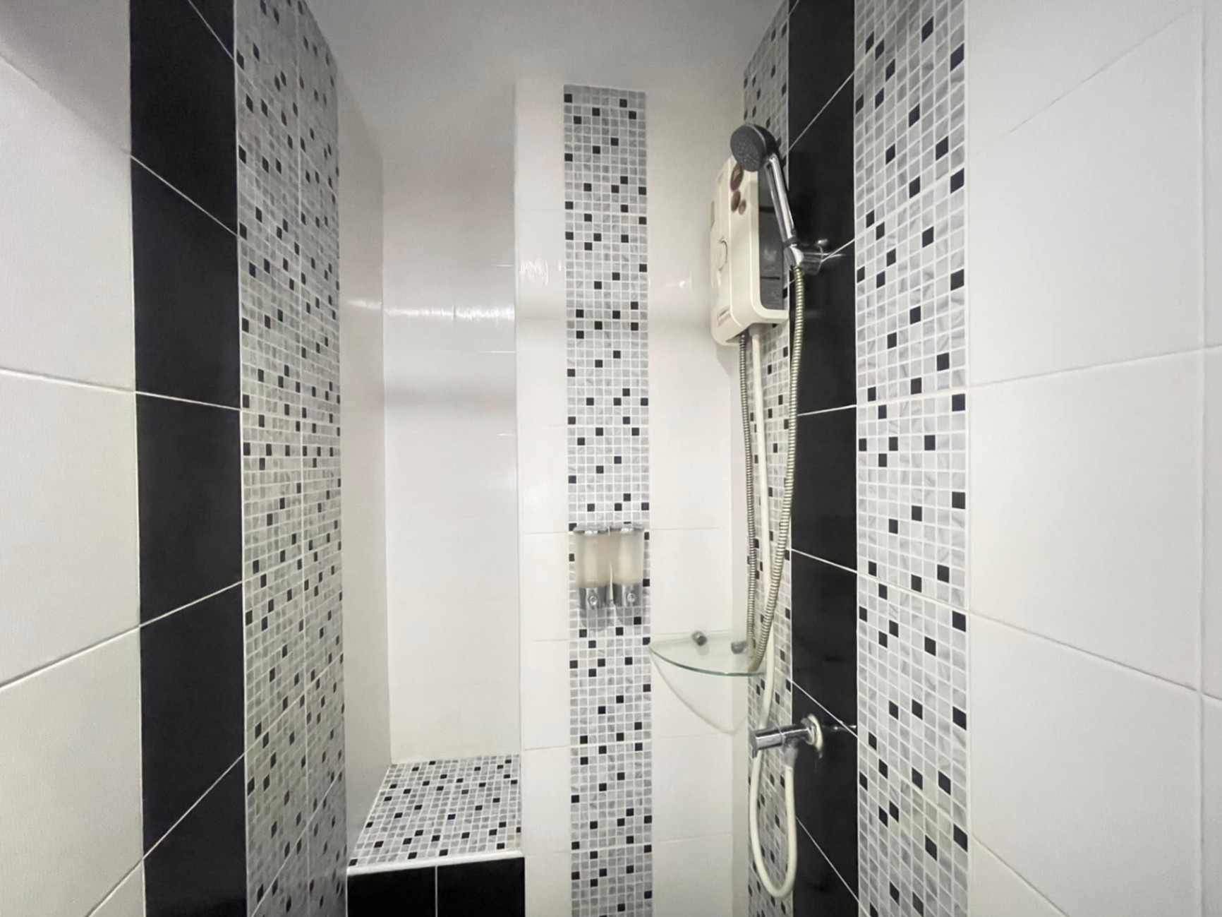 Parano Condo - Image 6