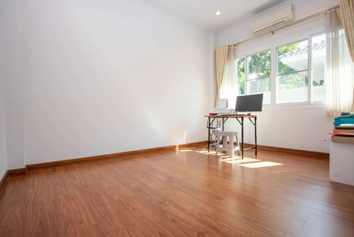 3 Bedroom House For Sale in Nong Khwai, Hang Dong, Chiang Mai - Image 5