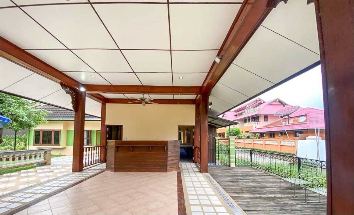 5 Bedroom House For Sale in San Phisuea, Mueang Chiang Mai, Chiang Mai - Image 4