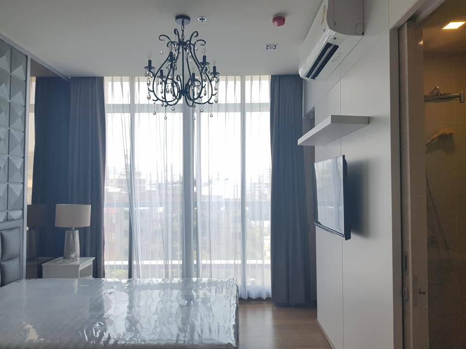1 Bedroom Condo For Sale in Khlong Tan, Khlong Toei, Bangkok - Image 2