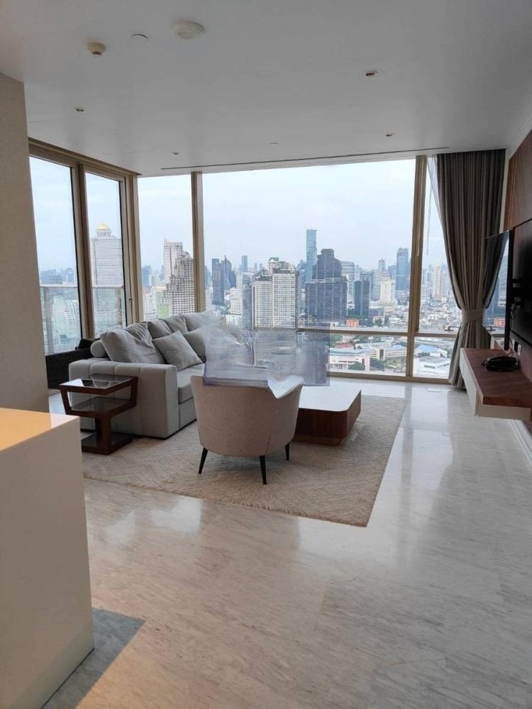 Four Seasons Private Residences - Image 1