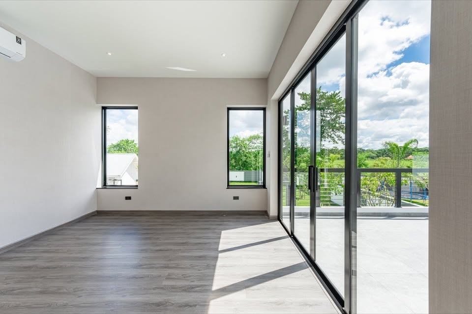 4 Bedroom House For Sale in San Phak Wan, Hang Dong, Chiang Mai - Image 9