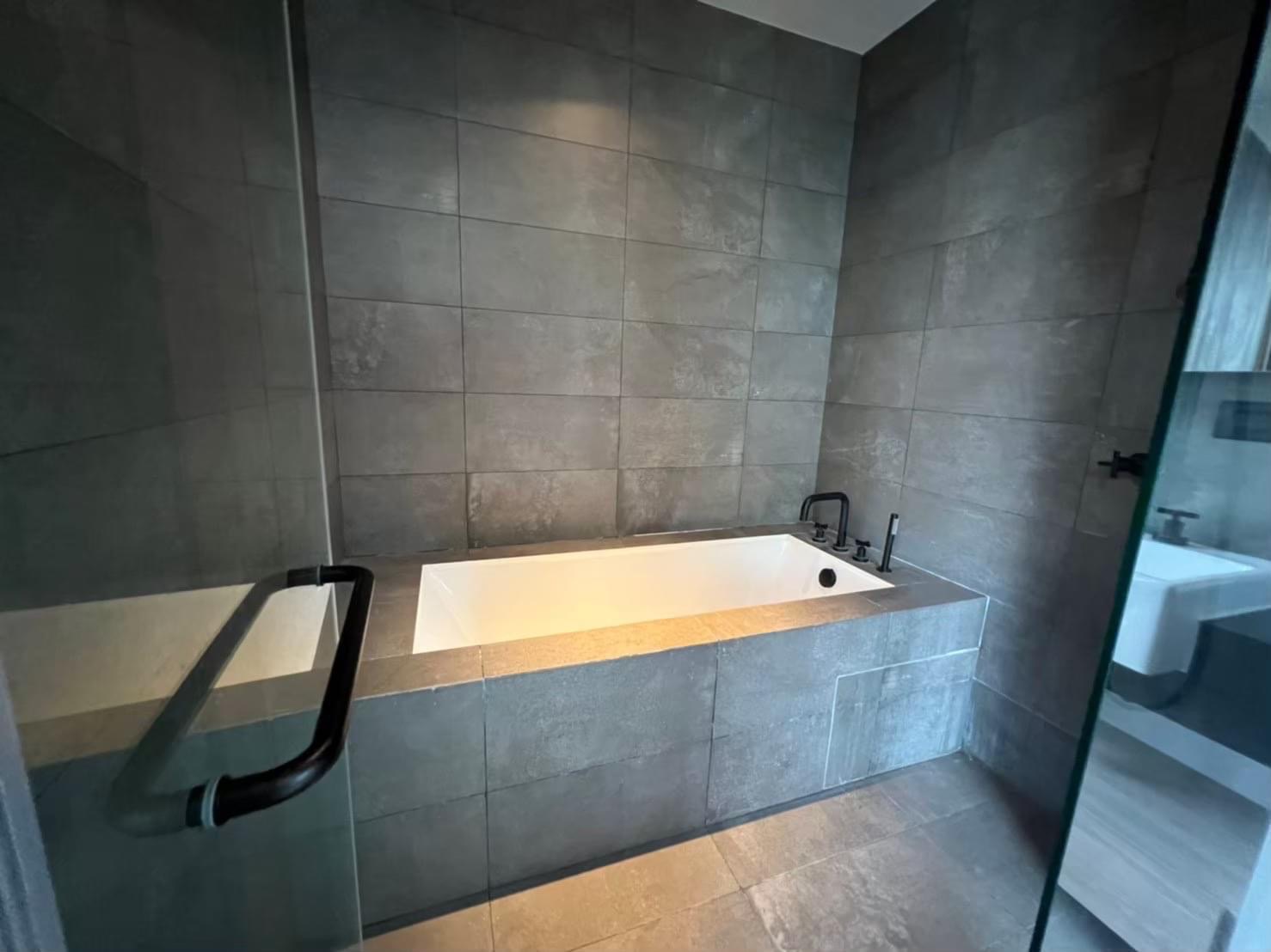 The Lofts Asoke - Image 8