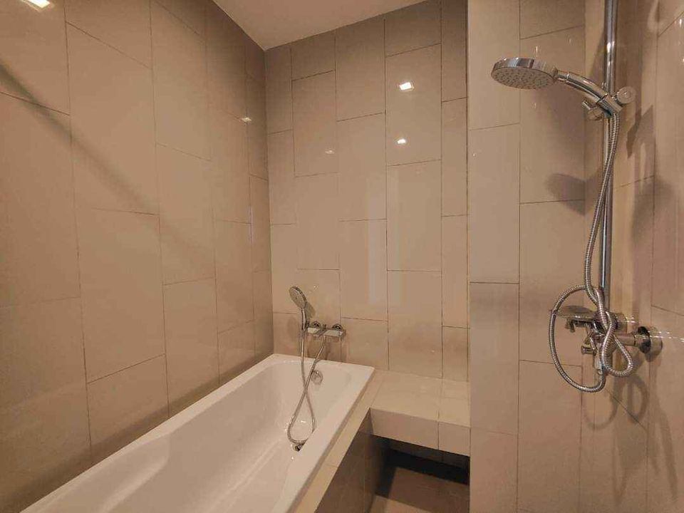 1 Bedroom Condo For Sale in Phra Khanong Nuea, Vadhana, Bangkok - Image 10
