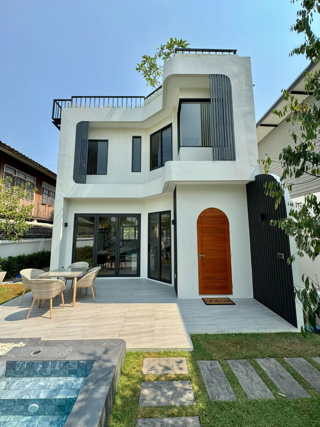 5 Bedroom House For Sale in Wat Ket, Mueang Chiang Mai, Chiang Mai - Image 7